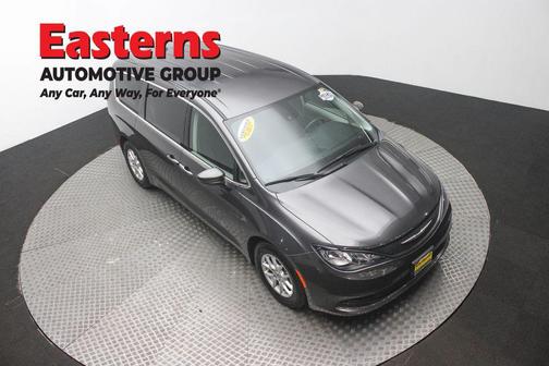 Granite Crystal Metallic Clearcoat 2023 Chrysler Voyager LX