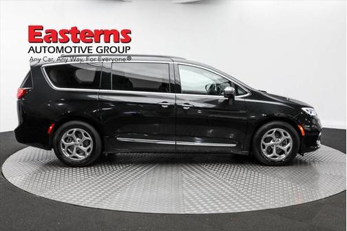 2022 Chrysler Pacifica Limited