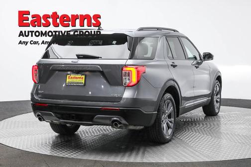 Carbonized Gray Metallic 2022 Ford Explorer XLT