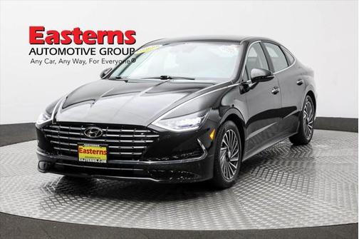 2023 Hyundai SONATA Hybrid SE