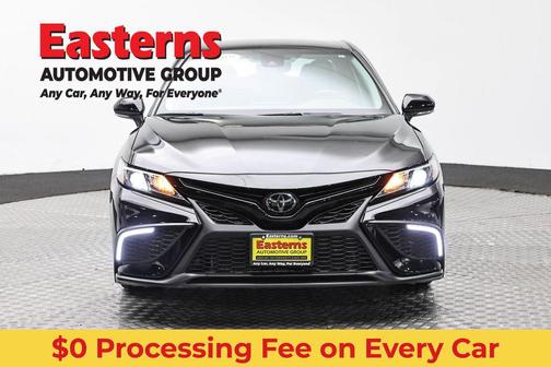 Midnight Black Metallic 2024 Toyota Camry SE