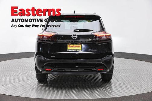 Super Black 2023 Nissan Rogue SV