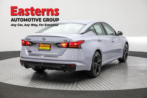 2023 Nissan Altima SR FWD