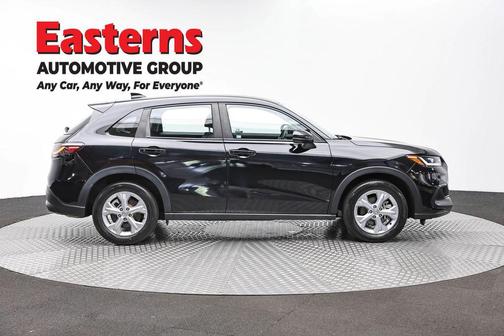 Crystal Black Pearl 2023 Honda HR-V LX