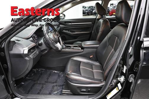 Super Black Clearcoat 2024 Nissan Altima SR FWD