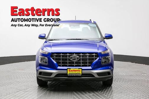 2023 Hyundai VENUE SEL