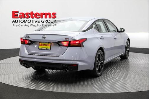 2023 Nissan Altima SR FWD