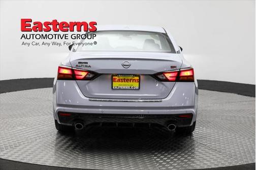 2023 Nissan Altima SR FWD
