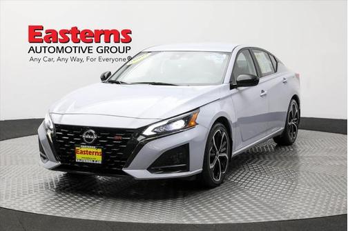 2023 Nissan Altima SR FWD