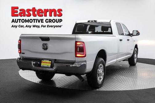 2022 RAM 2500 Tradesman Crew Cab 4x2 8' Box
