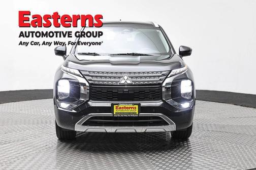 Black 2022 Mitsubishi Outlander SEL 2.5 S-AWC