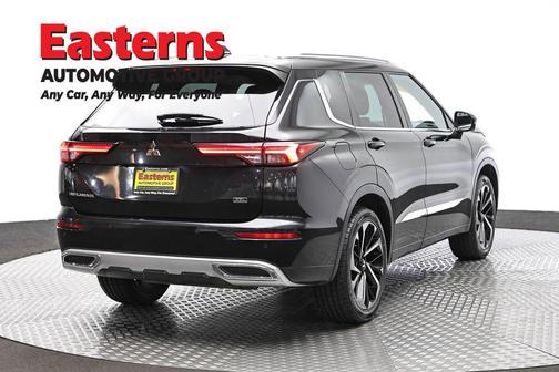 Black 2022 Mitsubishi Outlander SEL 2.5 S-AWC