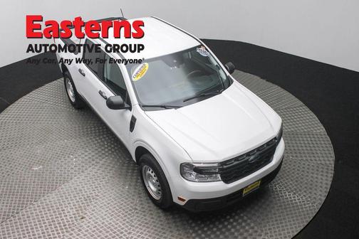 Oxford White 2023 Ford Maverick XL