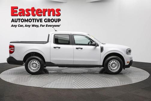 Oxford White 2023 Ford Maverick XL