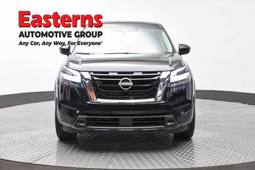 Super Black 2024 Nissan Pathfinder S 4WD