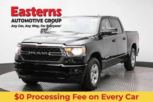 Diamond Black Crystal Pearlcoat 2022 RAM 1500 Big Horn/Lone Star