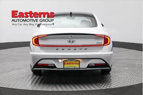 2022 Hyundai SONATA Hybrid Limited