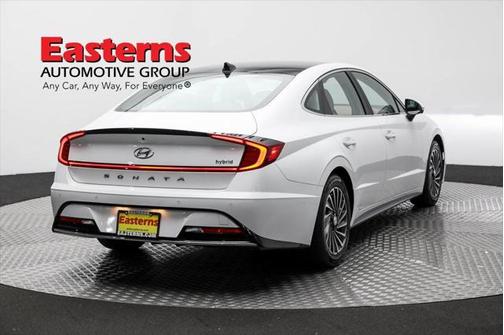 2022 Hyundai SONATA Hybrid Limited