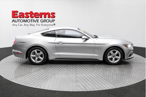 2016 Ford Mustang V6