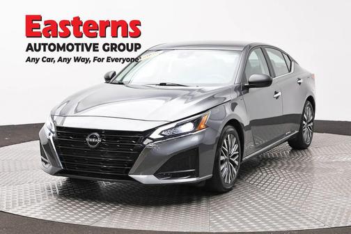 Gun Metallic 2025 Nissan Altima 2.5 SV