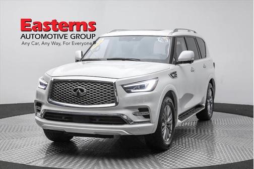 2022 INFINITI QX80 Luxe