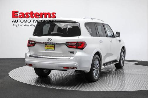 2022 INFINITI QX80 Luxe