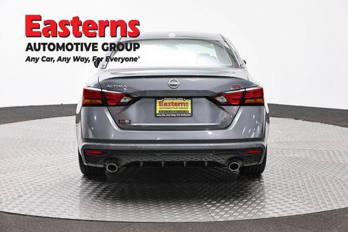 Gun Metallic 2024 Nissan Altima SR FWD