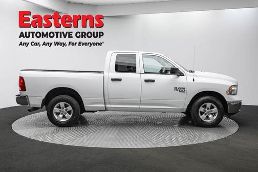 Bright White Clearcoat 2024 RAM 1500 Classic SLT