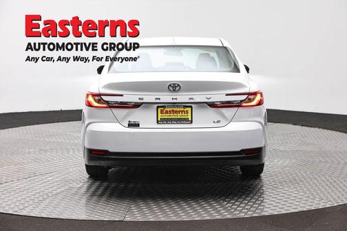 Ice 2025 Toyota Camry LE
