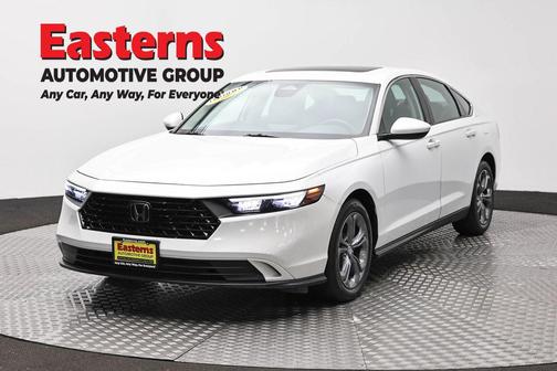 Platinum White Pearl 2024 Honda Accord EX
