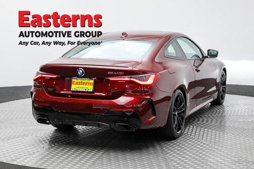 Aventurin Red Metallic 2023 BMW M440 i