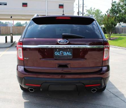 Burgundy 2012 Ford Explorer XLT