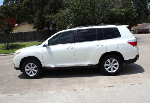 Blizzard Pearl 2012 Toyota Highlander SE