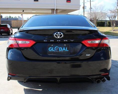 2018 Toyota Camry SE