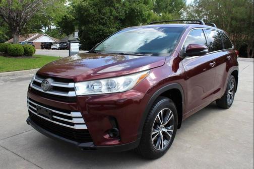Ooh La La Rouge Mica 2018 Toyota Highlander LE
