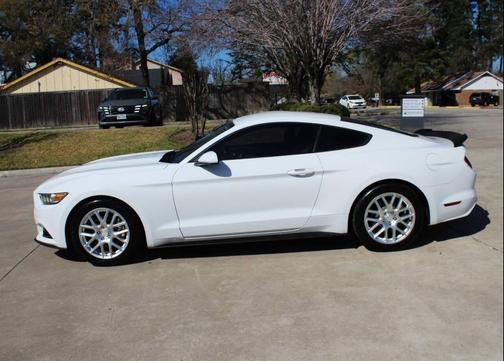 2015 Ford Mustang V6