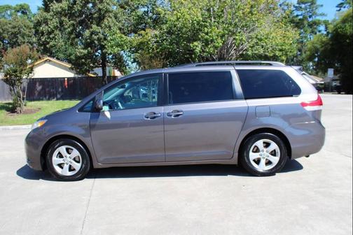 2013 Toyota Sienna LE