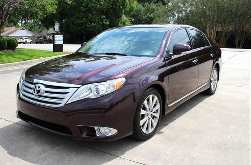Burgundy 2011 Toyota Avalon Limited