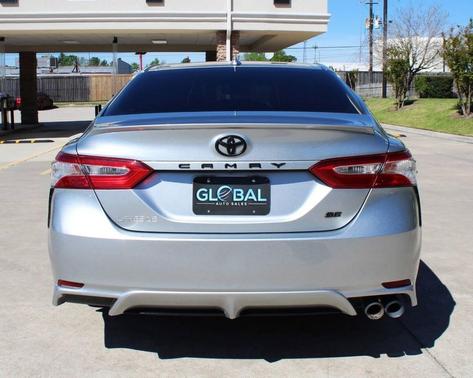 2020 Toyota Camry SE