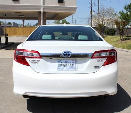 2012 Toyota Camry Hybrid XLE