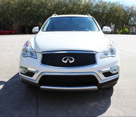 2017 INFINITI QX50 Base