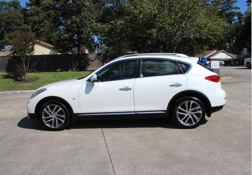 2017 INFINITI QX50 Base