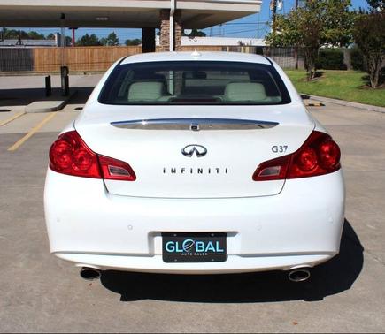 2011 INFINITI G37 Journey