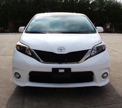 2013 Toyota Sienna SE