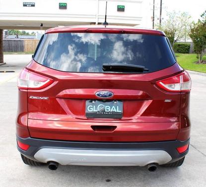 Burgundy 2016 Ford Escape SE