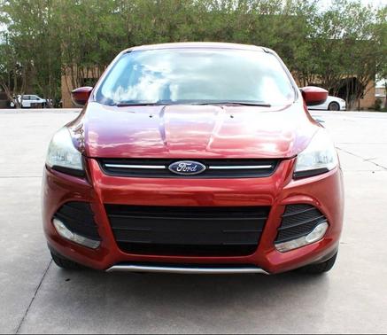 Burgundy 2016 Ford Escape SE