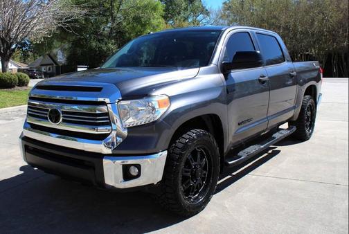 2017 Toyota Tundra SR5