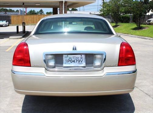 2009 Lincoln Town Car Signature