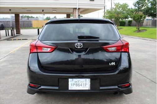 2017 Toyota Corolla iM Base