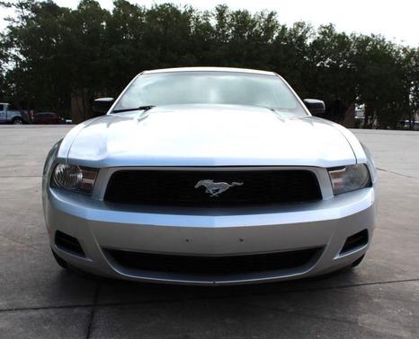 2011 Ford Mustang V6
